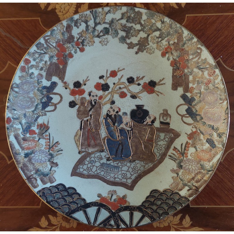 Assiette porcelaine japonaise Kutani , fin de la période Meji (1868 - 1912)