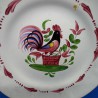 Assiette faïence d'Hadancourt avec décor au coq, diam. 23 cm signée MB