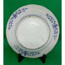 Assiette à décor IMARI, Arita Japon XVIIIè siècle. D22cm