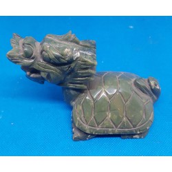 Tortue Dragon Chinoise en Jade Ancien : Sculptée et Gravée à la Main